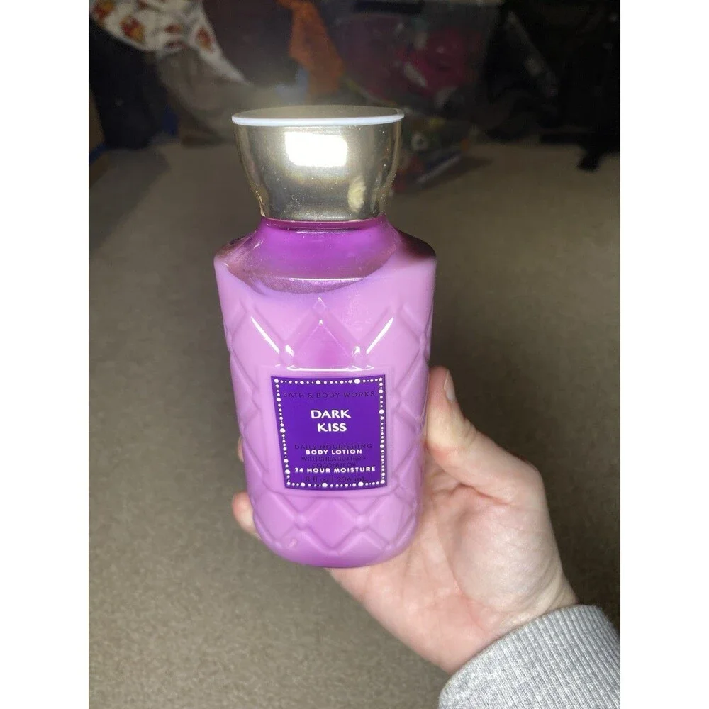 Bath & Body Works Dark Kiss Daily Nourishing Body Lotion 8 fl oz 24h Moisture